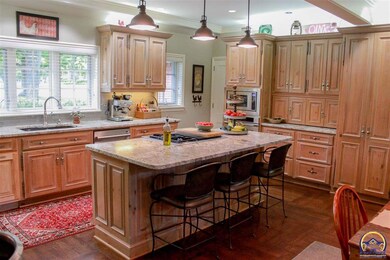 1540 SW Westover Rd, Topeka, KS 66604 - photo 5