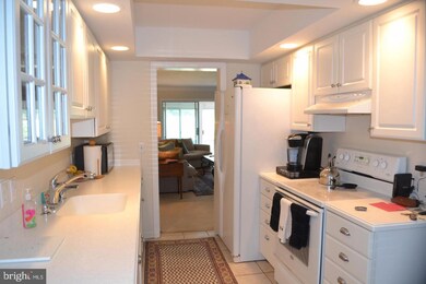 9539 Quail Hollow Dr unit 305, Saint Michaels, MD 21663 - photo 6