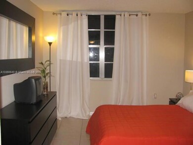unlisted-address, Miami, FL 33172 - photo 6