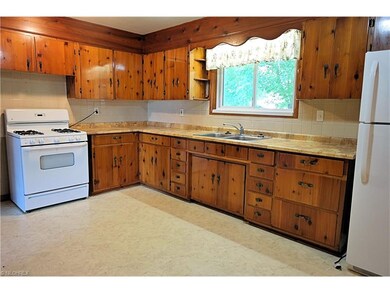 Eat-in Kitchen