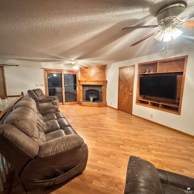 218 W 2nd St, Enterprise, KS 67441 - photo 6