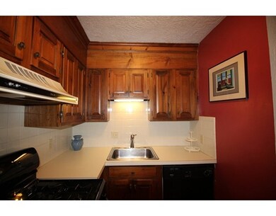 42 Essex St unit 3R, Salem, MA 01970 - photo 7