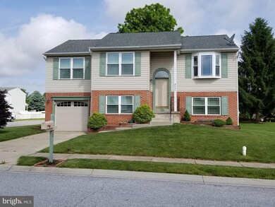 422 Taney Dr, Taneytown, MD 21787 - photo 2