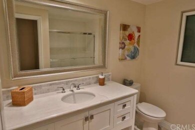 Upstairs 2nd full Bath