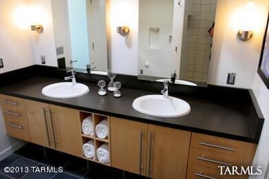 Indigo masterbath