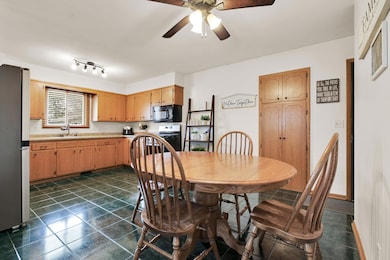 2010 Hemlock St-8