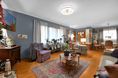 9-web-or-mls-2827-dover-rd