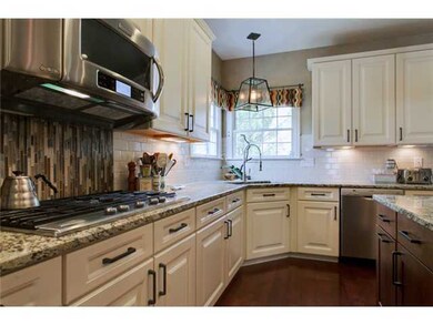 9798 Glasgow Ct, Dublin, OH 43017 - photo 4