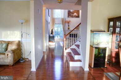 8497 Lanier Overlook Ct, Bristow, VA 20136 - photo 2