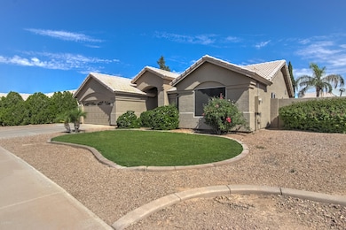 1628 E Golden Ln-2