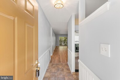 192 Valley Stream Ln, Chesterbrook, PA 19087 - photo 3