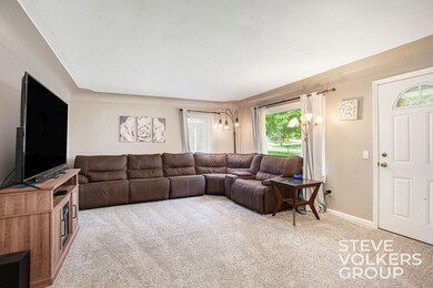 624 S Locust Street, Wayland
