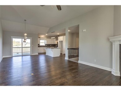 819 Cedar Ridge Dr, Raymore, MO 64083 - photo 7