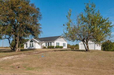 205 Bluffview Ln, Corsicana, TX 75109 - photo 2