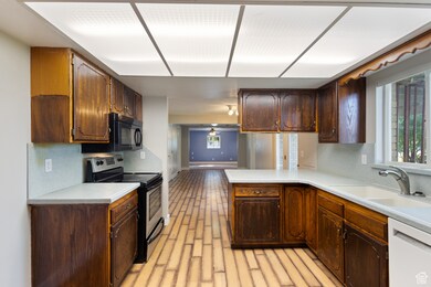 523 W 100 S, Lindon, UT 84042 - photo 7