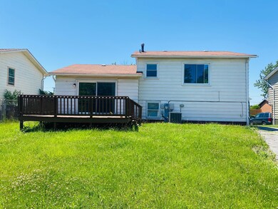 17591 Winston Dr, Country Club Hills, IL 60478 - photo 2