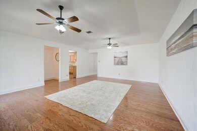 2926 Beachtree Ln, Bedford, TX 76021 - photo 6