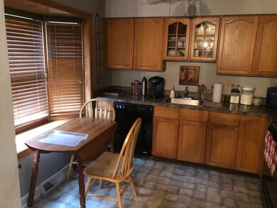 96 Danforth St unit 18, Taunton, MA 02780 - photo 4