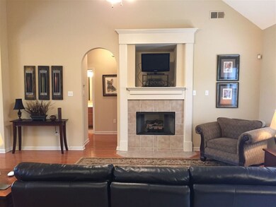 115 Brookhaven Dr, Oakland, TN 38060 - photo 4