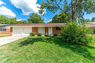 302 Hillside Dr, Gainesville, TX 76240 - photo 2