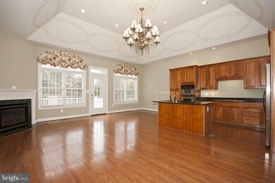 509 Hawkshead Rd, Lutherville Timonium, MD 21093 - photo 2