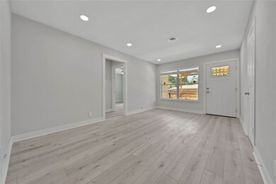 4126 Cornell St, Houston, TX 77022 - photo 7