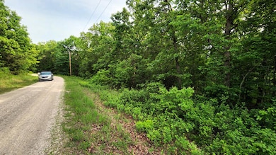 mo-land-MO-CAM-144-FLOP-B-1-01