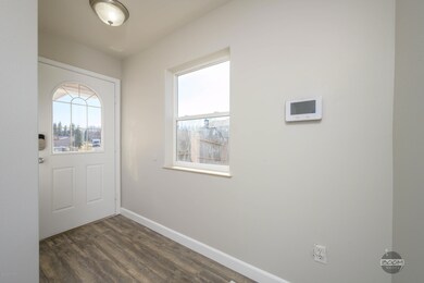 Entry/mudroom