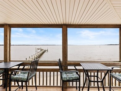 916 Fort Lowry Ln, Dunnsville, VA 22454 - photo 4