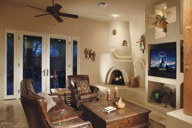 Family Room w/wet bar..
