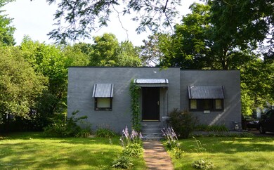 1355 Sycamore 017