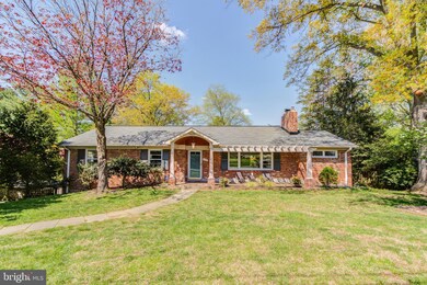 7609 Quintana Ct, Bethesda, MD 20817 - photo 2