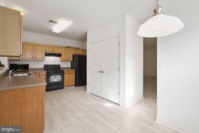 754 Heather Stone Loop unit 77, Glen Burnie, MD 21061 - photo 7