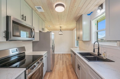 22-web-or-mls-3375-mclain-dr