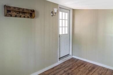 38 Shady Lane 006
