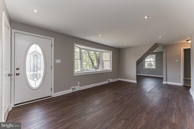 415 W 8th St, Lansdale, PA 19446 - photo 2