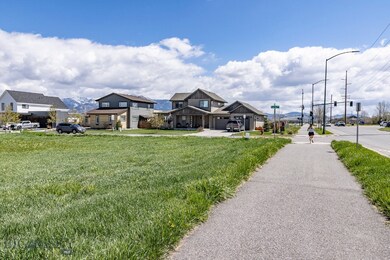 East view of 1325 Ryun Sun with W Oak to the south