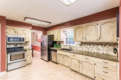 10606 W 70th Terrace, Shawnee, KS 66203 - photo 7