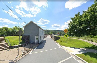 6 Beautiful Road Access with Area Settin