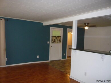 885 S 4th St, Independence, OR 97351 - photo 7