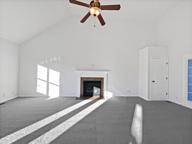 944 Silty Dr, Clarksville, TN 37042 - photo 5