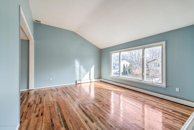 007_LIVING ROOM