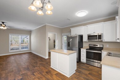 10 Nomad Cir, Kinsey, AL 36303 - photo 3