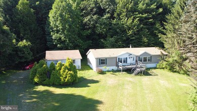 129 Hillside Ln, New Ringgold, PA 17960 - photo 3