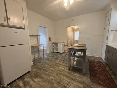 18 Laura Ave unit 1, Nutley, NJ 07110 - photo 4