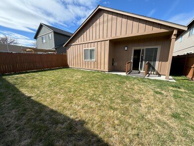 3080 NW Alder Place, Redmond, OR 97756 - photo 5