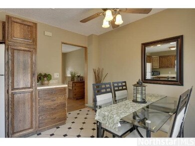 8835 Emerson Ave S, Bloomington, MN 55420 - photo 7