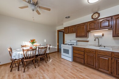 2519 9th Pkwy, Waukegan, IL 60085 - photo 3