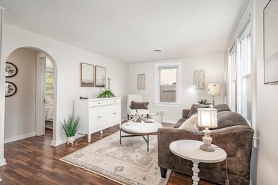 1509 Noeske St, Midland, MI 48640 - photo 2