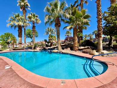 Club House Outdoor Pool